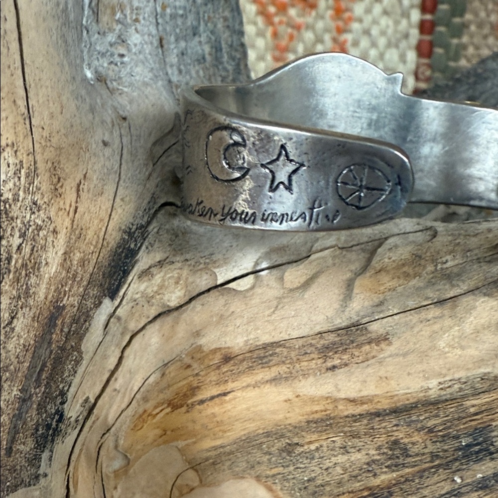 Jes MaHarry “Be Free Cuff”. Silver, Gold and Diamond! - Picture 5 of 9